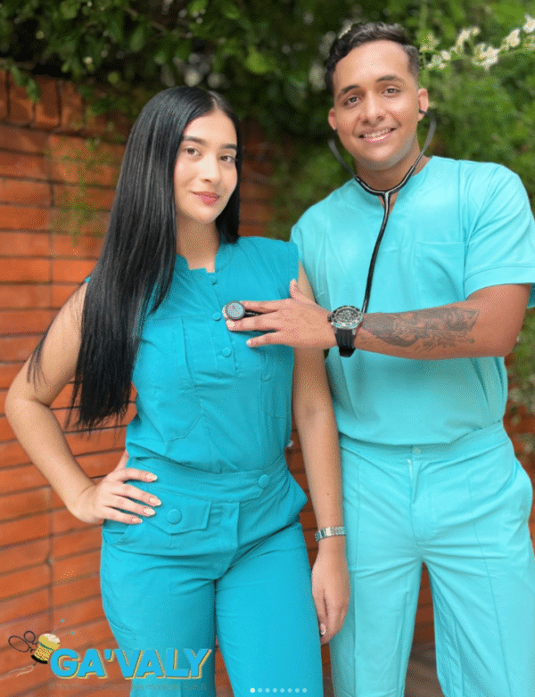 Uniforme azul (copia)